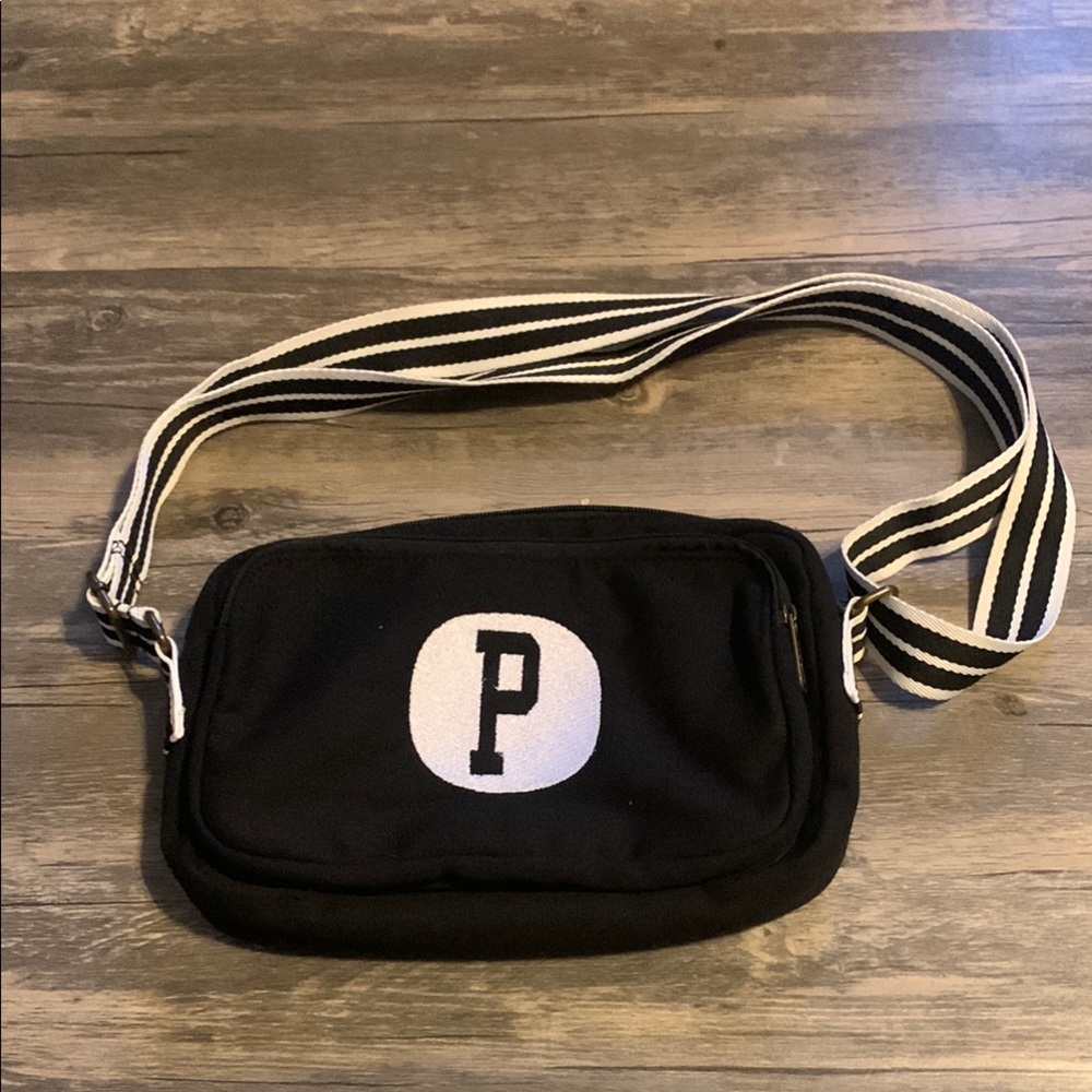 Thirty-One Black and White Crossbody Bag with Adjustable Strap